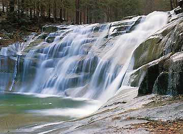 pict: Mumlava waterfall - Harrachov
