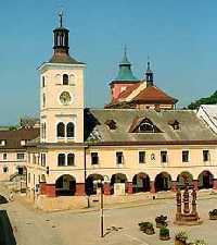 Bild vergrssern: Rathaus * Riesengebirge (Krkonose)
