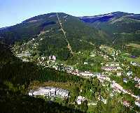 Bild vergrssern: Abfahrt ins Tal von erny Dul (MTB) * Riesengebirge (Krkonose)